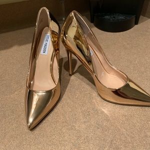 Steve Madden rose gold daisies